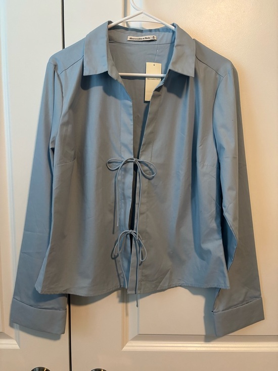 Abercrombie & Fitch Jackets & Blazers - Abercrombie Blue Tie-front Shirt NWT
